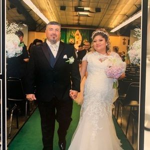 Meet your Posher, Iris